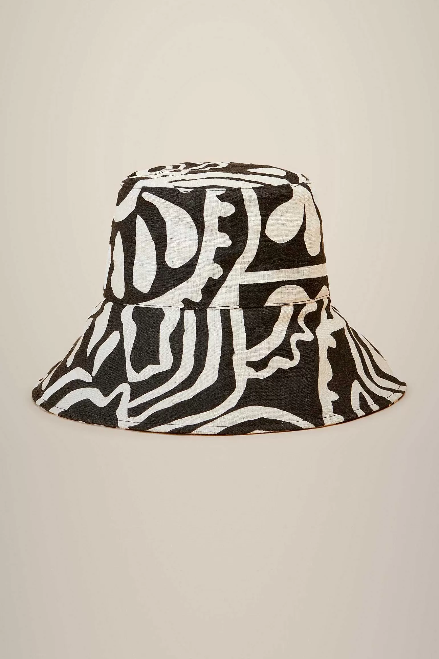 Discount Liviana conti Bucket Tela Di Lino Graffito Nero/Bianco