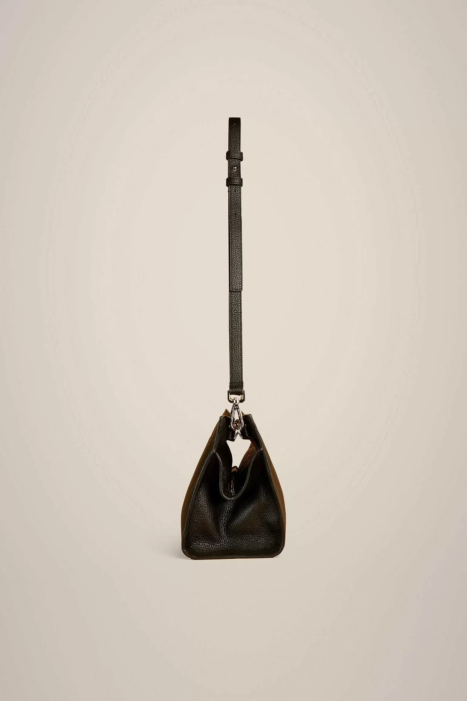 Flash Sale Liviana conti Clutch Doppia Manigl Nero