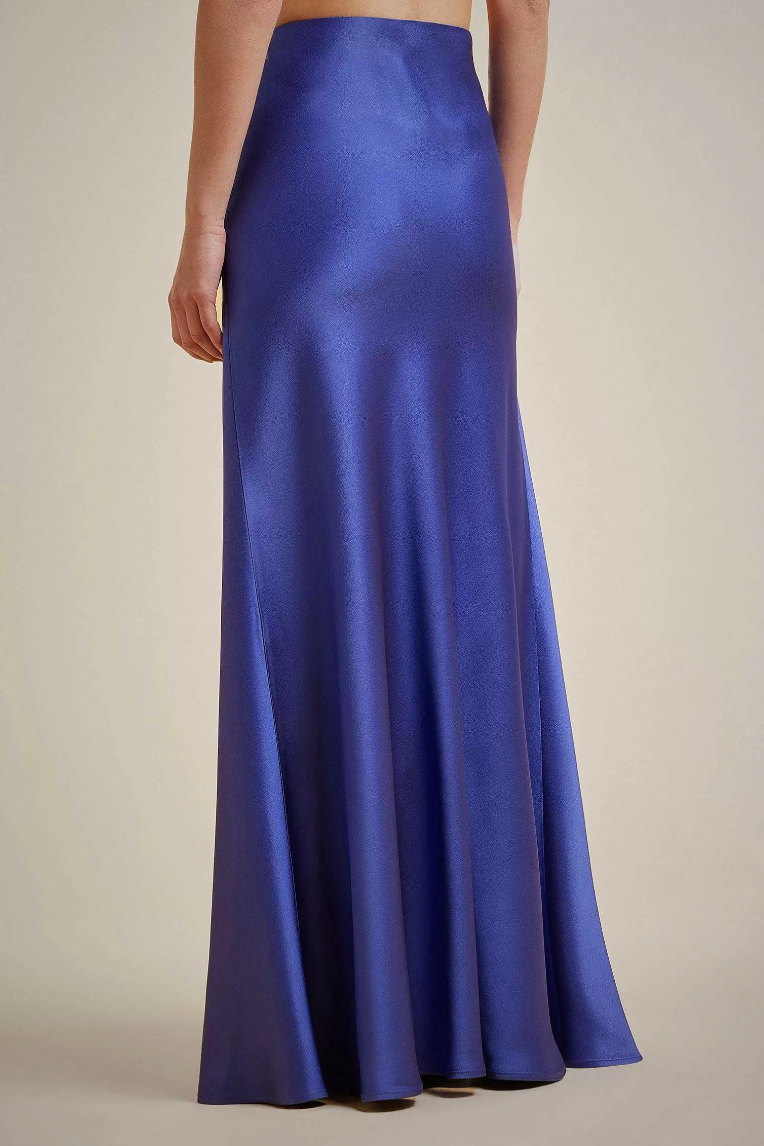 Shop Liviana conti Gonna Marea | Latte D'Avena | Nero