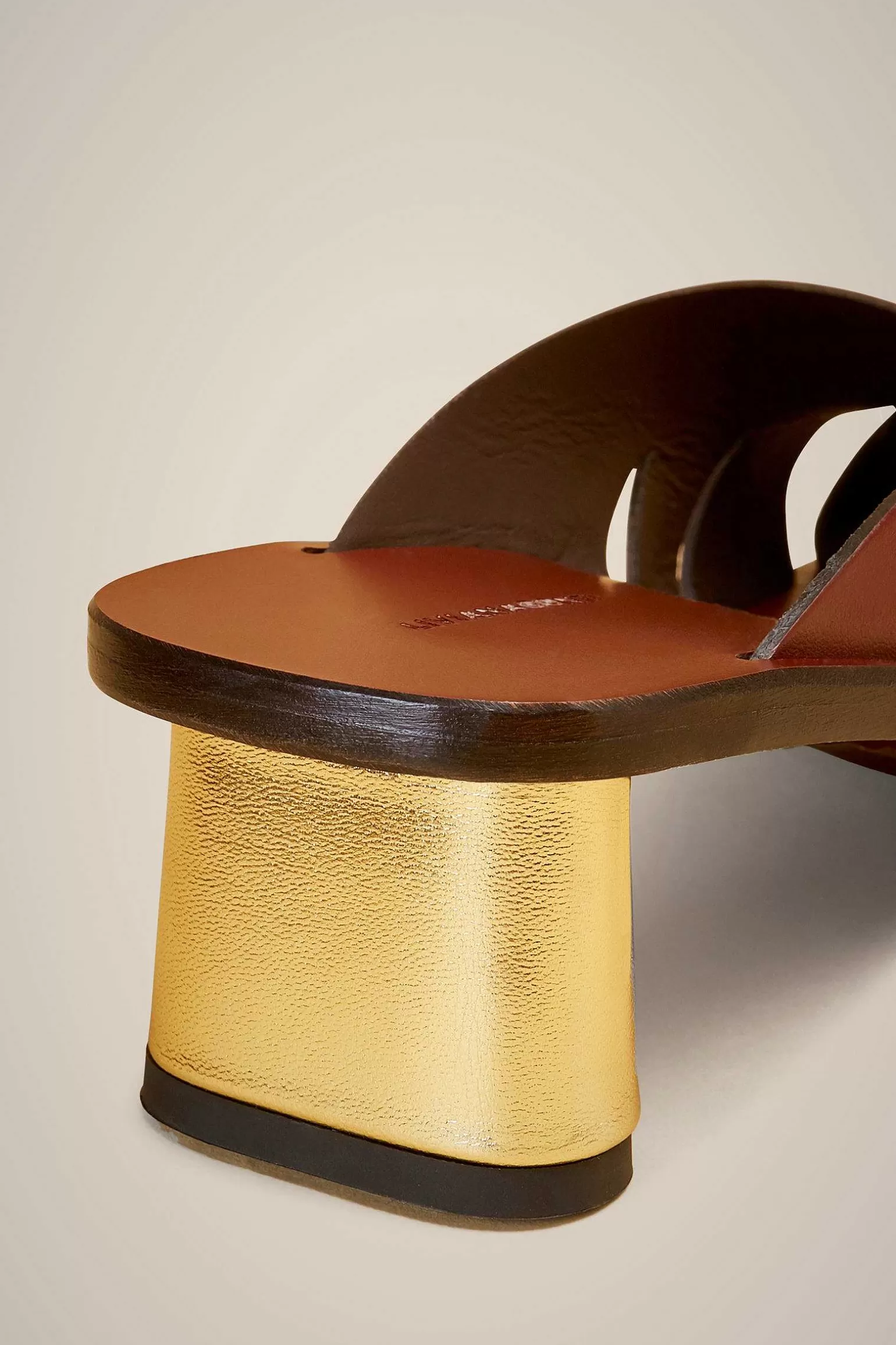 Sale Liviana conti Mule Motivo Cut Out Tajine | Nero