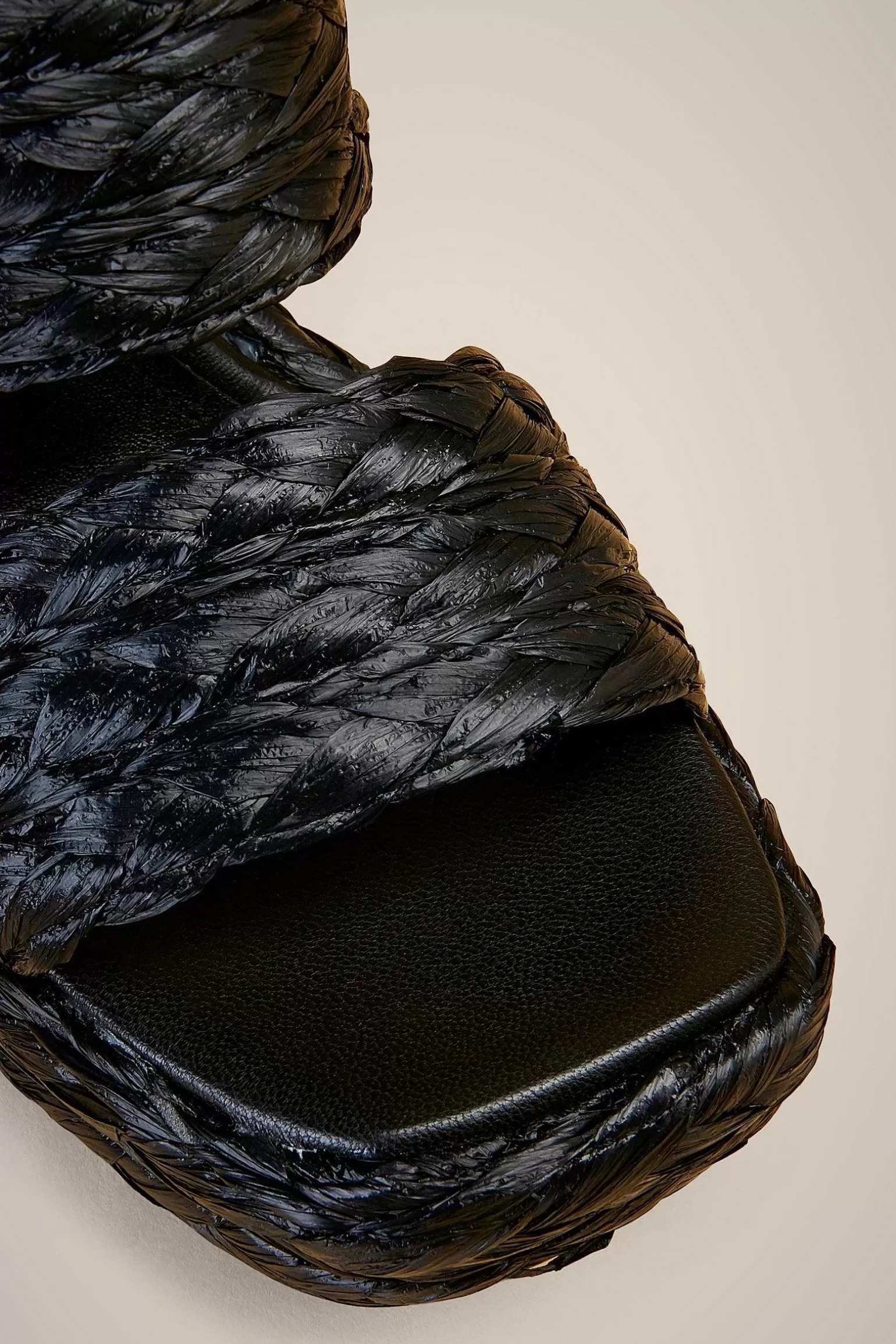 Online Liviana conti Mule Platform Fascia Nero