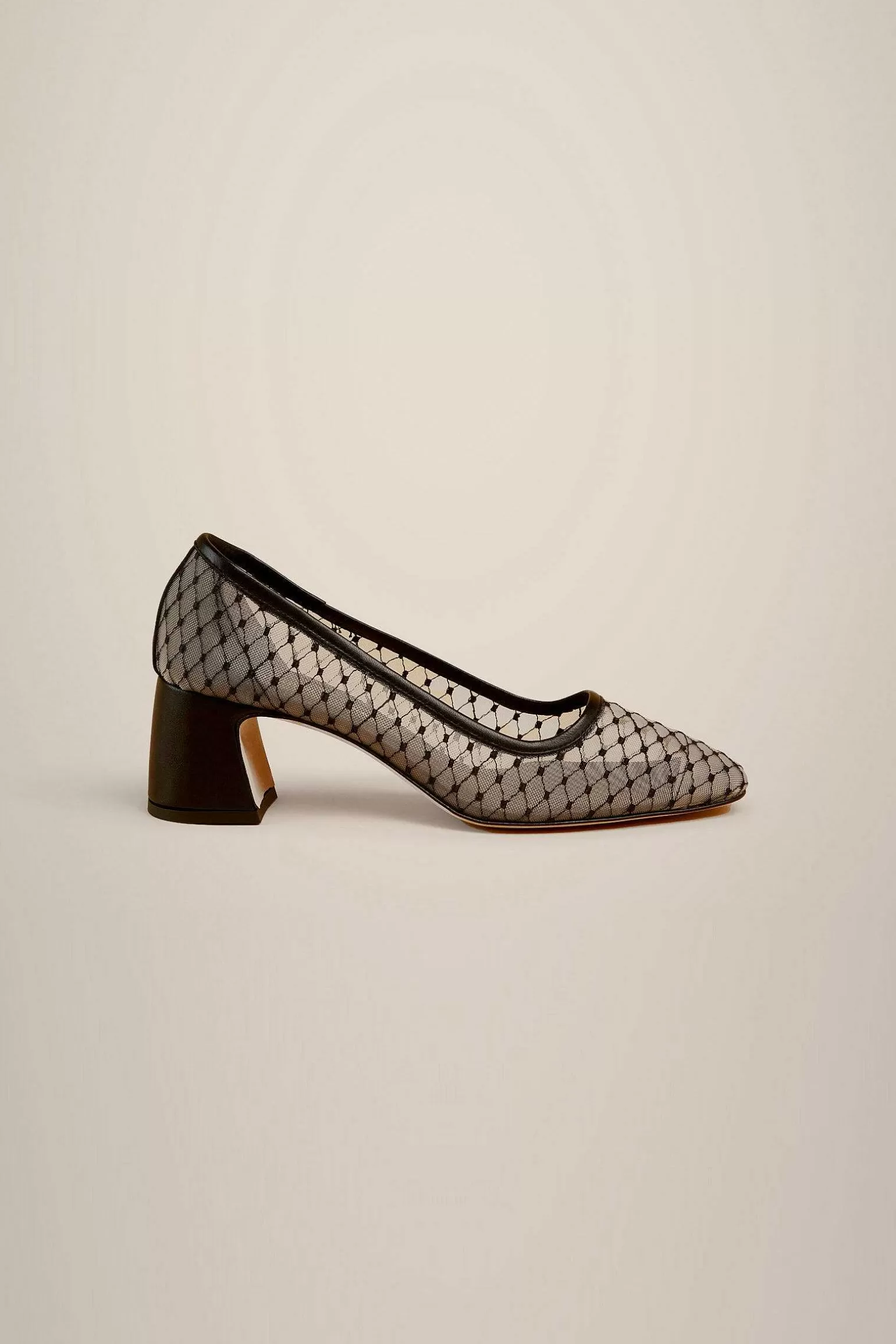 Clearance Liviana conti Pumps Rete Tecnica Nero