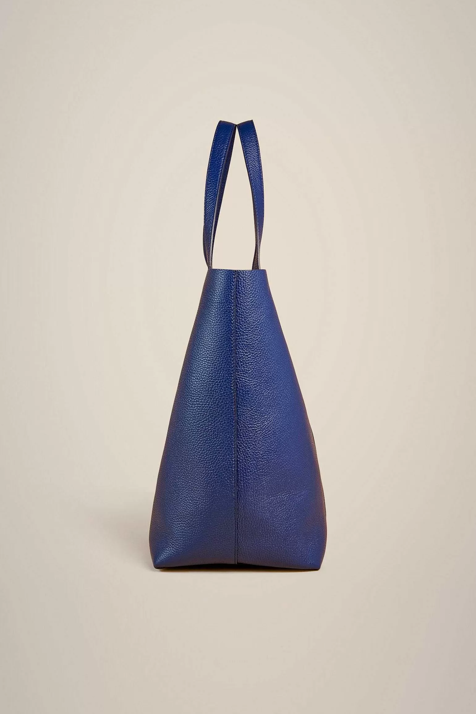 Store Liviana conti Tote Chiusura Barra Marea