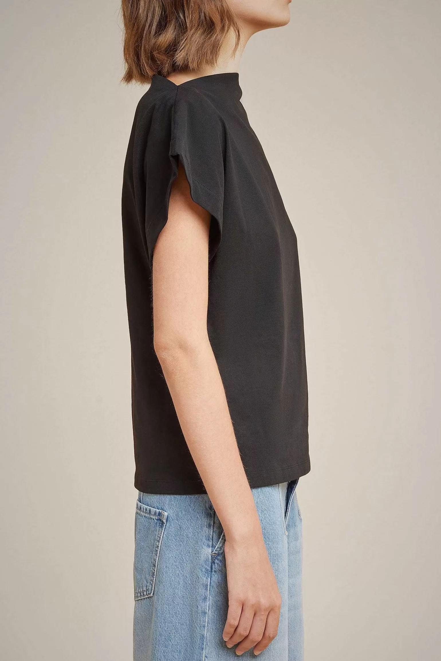 Shop Liviana conti T-Shirt Nero
